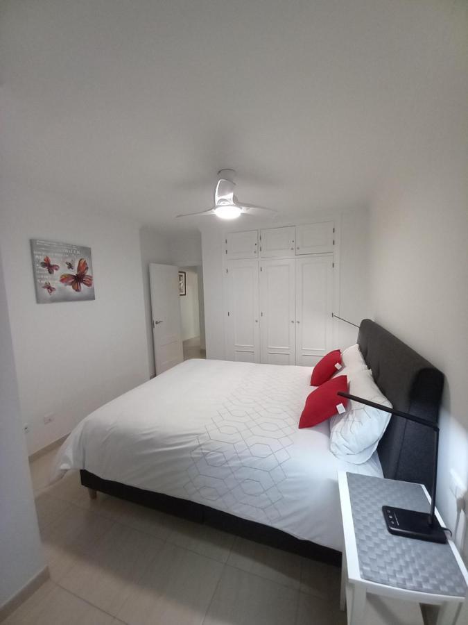 Refurbished 2-Bed Apartment Burriana Beach. เนร์คา ภายนอก รูปภาพ